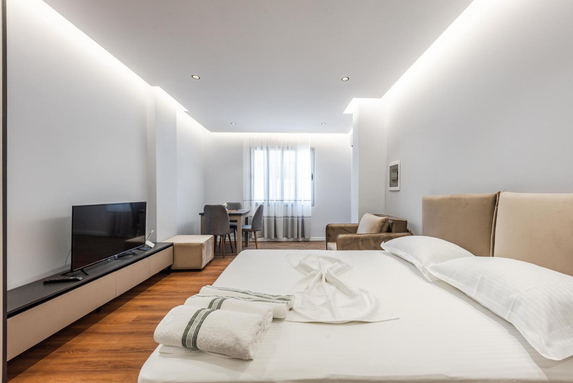 Sr Apartments Golem Golem  Bagian luar foto