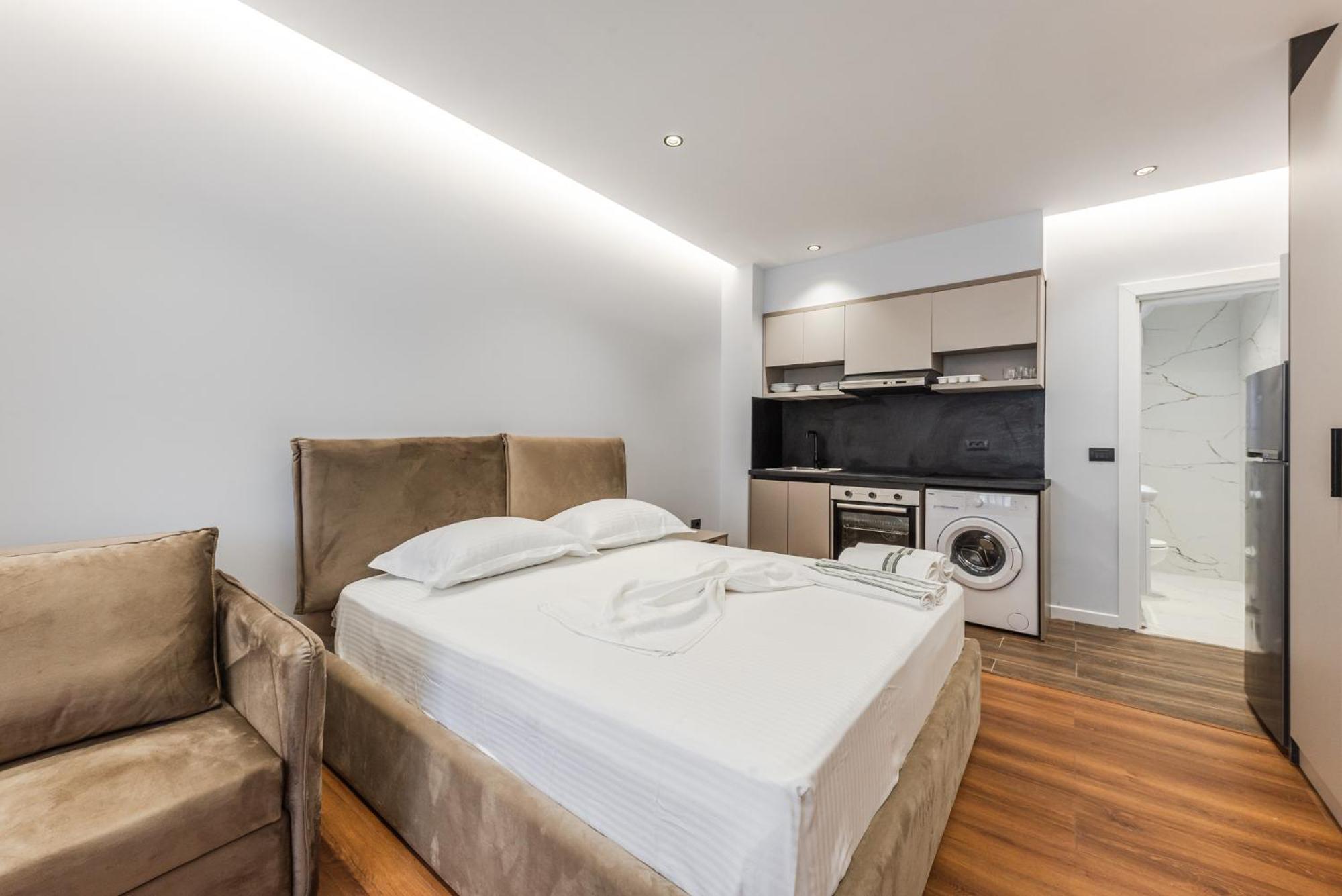 Sr Apartments Golem Golem  Bagian luar foto