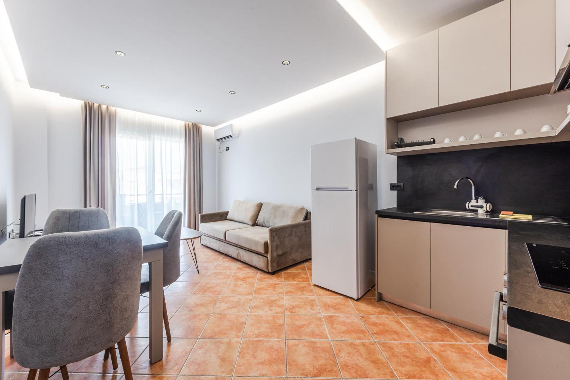 Sr Apartments Golem Golem  Bagian luar foto