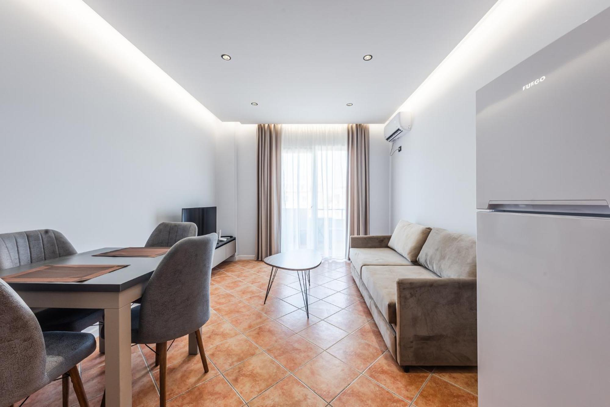 Sr Apartments Golem Golem  Bagian luar foto